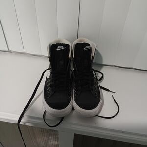 Nike Air blazer Mid 77 Black white polka swoosh sneaker